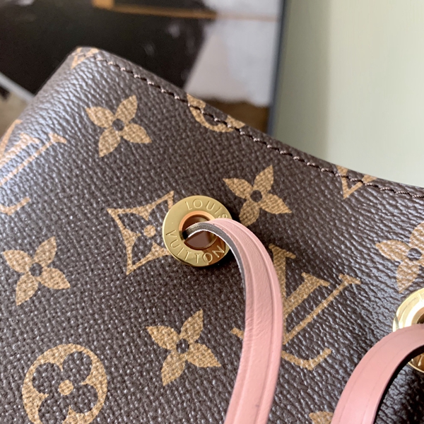 ルイヴィトンバッグ細部ディテール